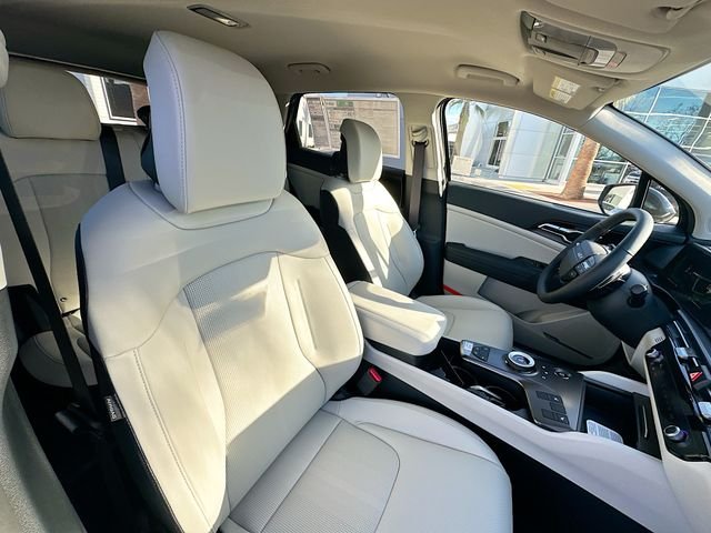 Certified Used 2026 Fusion Orange Kia EX image 26
