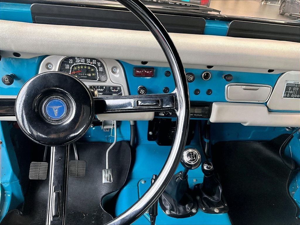 Used 1980 Blue Toyota  image 20