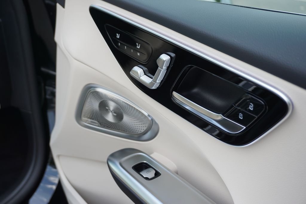 2025 Mercedes-Benz C-Class Sedan C 300 - Photo 59