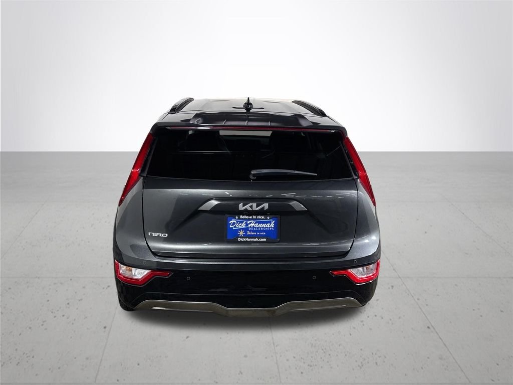 Used 2024 Gray Kia Wind image 7