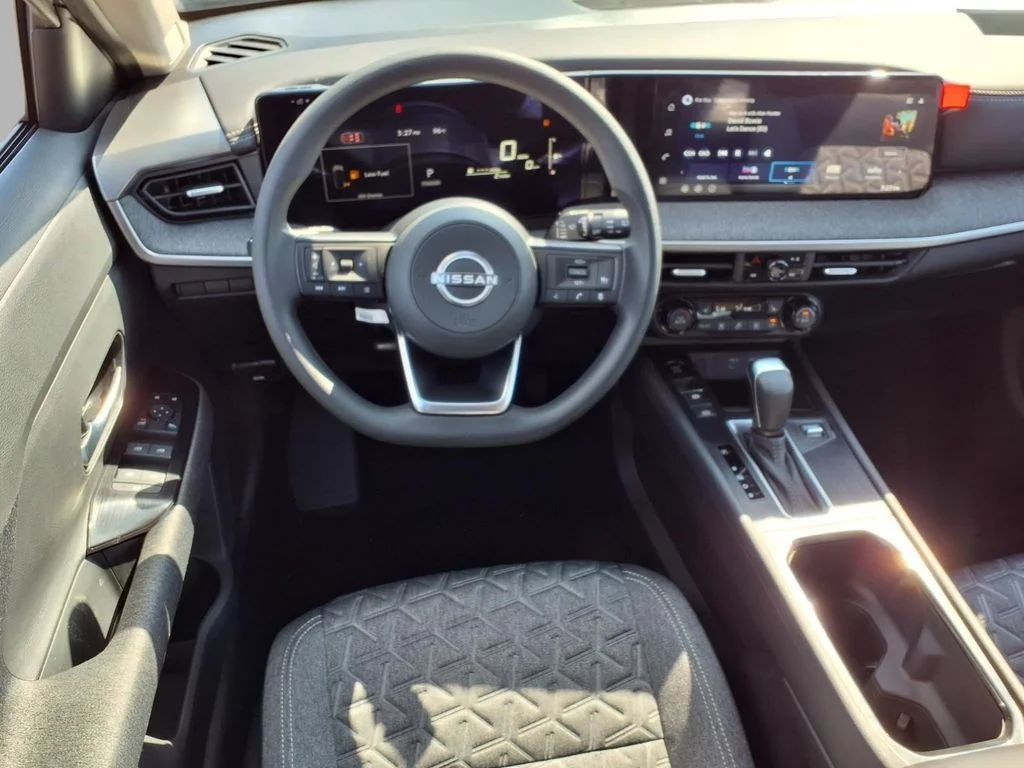 New 2027 Gray Nissan SV image 4