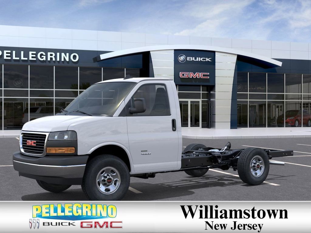 New 2025 Summit White GMC 1WT image 2