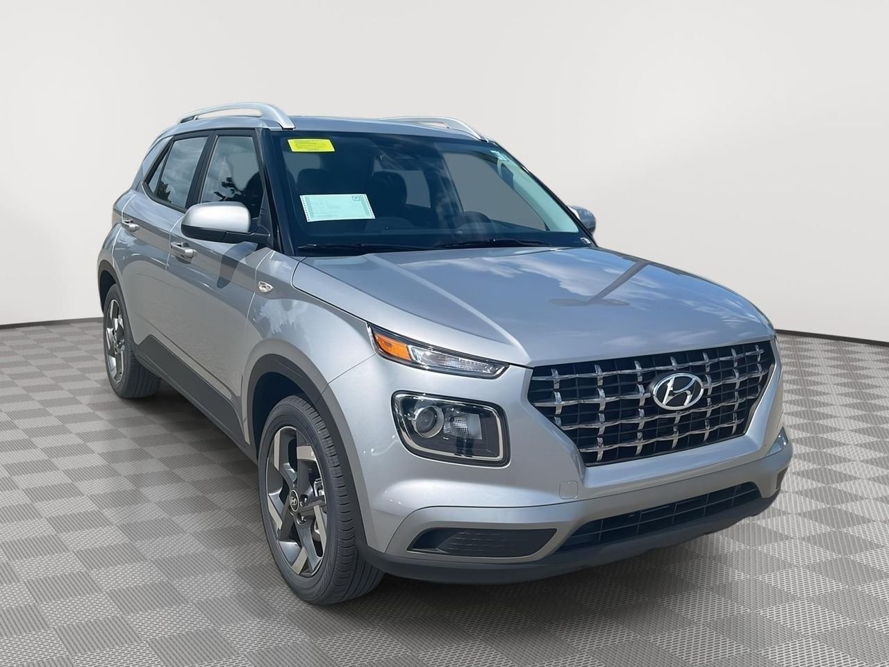 New 2026 Shimmering Silver Hyundai SEL image 37