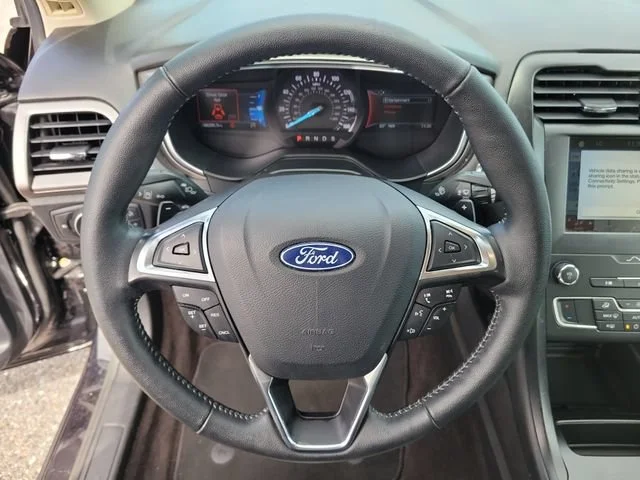 2019 Ford Fusion SE - Photo 24
