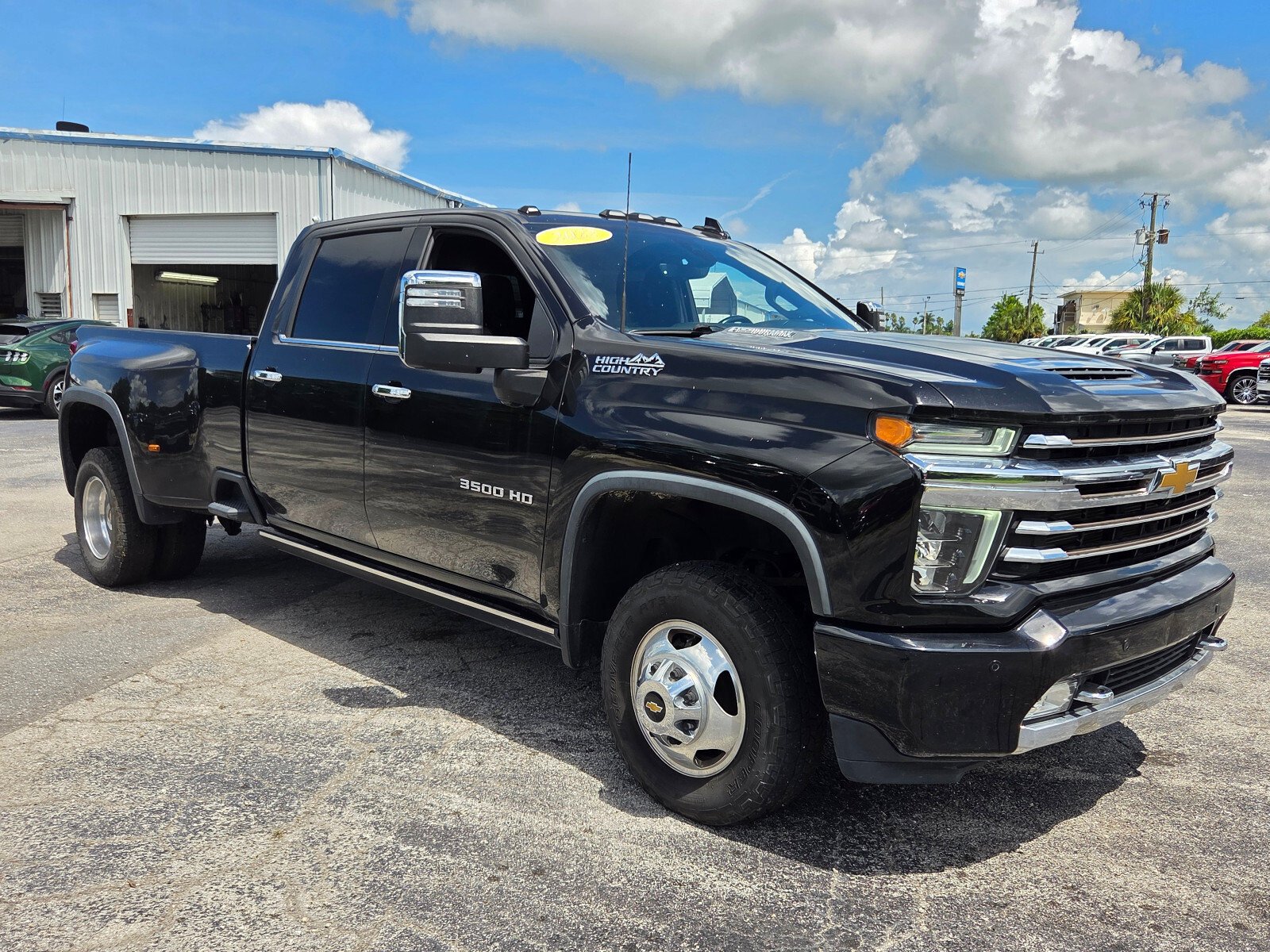 Used 2022 Mosaic Black Metallic Chevrolet High Country image 7