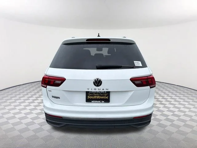 Used 2022 White Volkswagen 2.0T SE image 6
