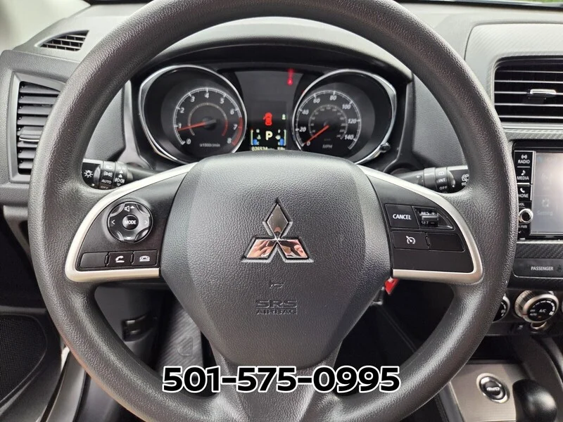 Used 2024 SILVER MITSUBISHI S 2.0 AWC image 30