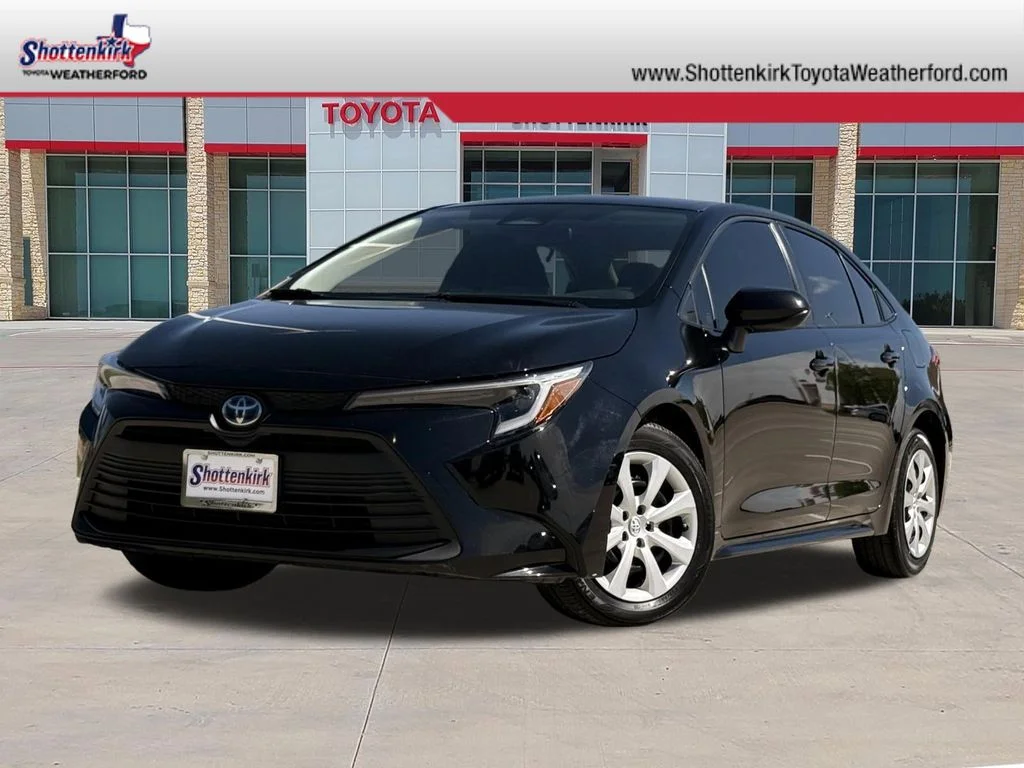 2023 Toyota Corolla LE Hybrid CVT's photo