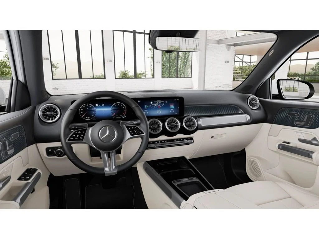 New 2025  Mercedes-Benz GLB 250 image 3