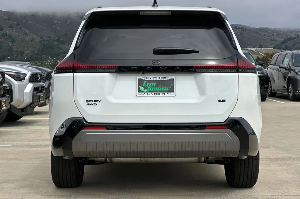 New 2026 Ice Cap Toyota  SE image 5