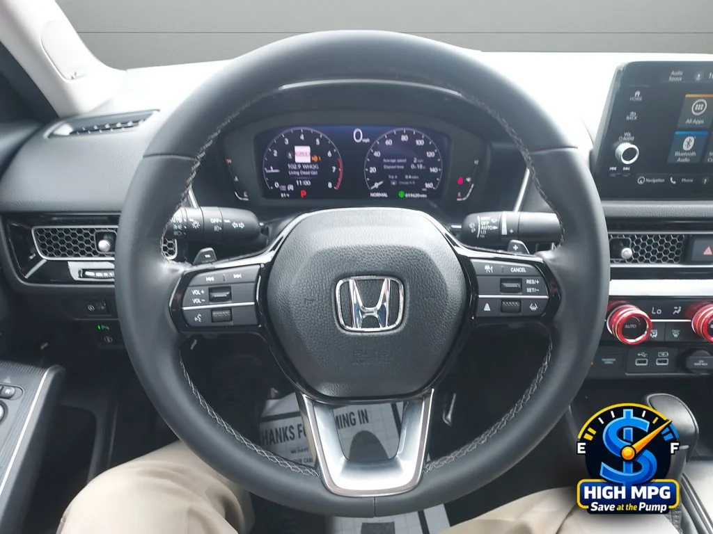 Used 2022 Silver Honda Touring image 21