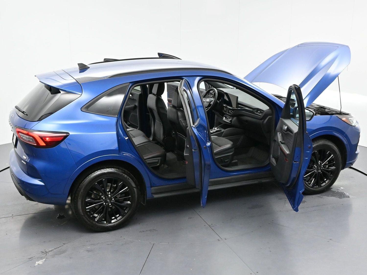 Used 2023 Atlas Blue Ford ST-Line Elite image 38