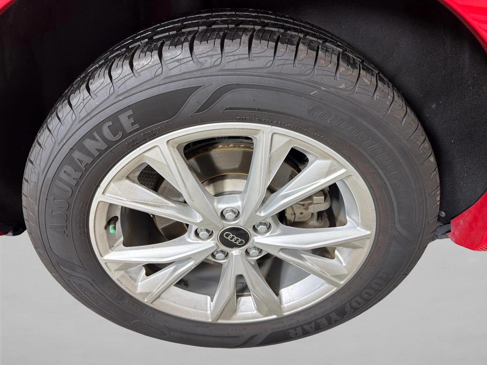 Used 2024  Audi S line Premium image 18