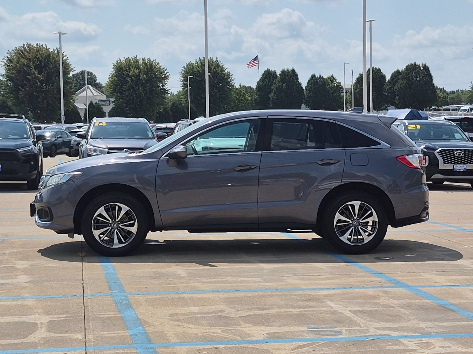 Used 2017 Gray Acura w/Advance Pkg image 9