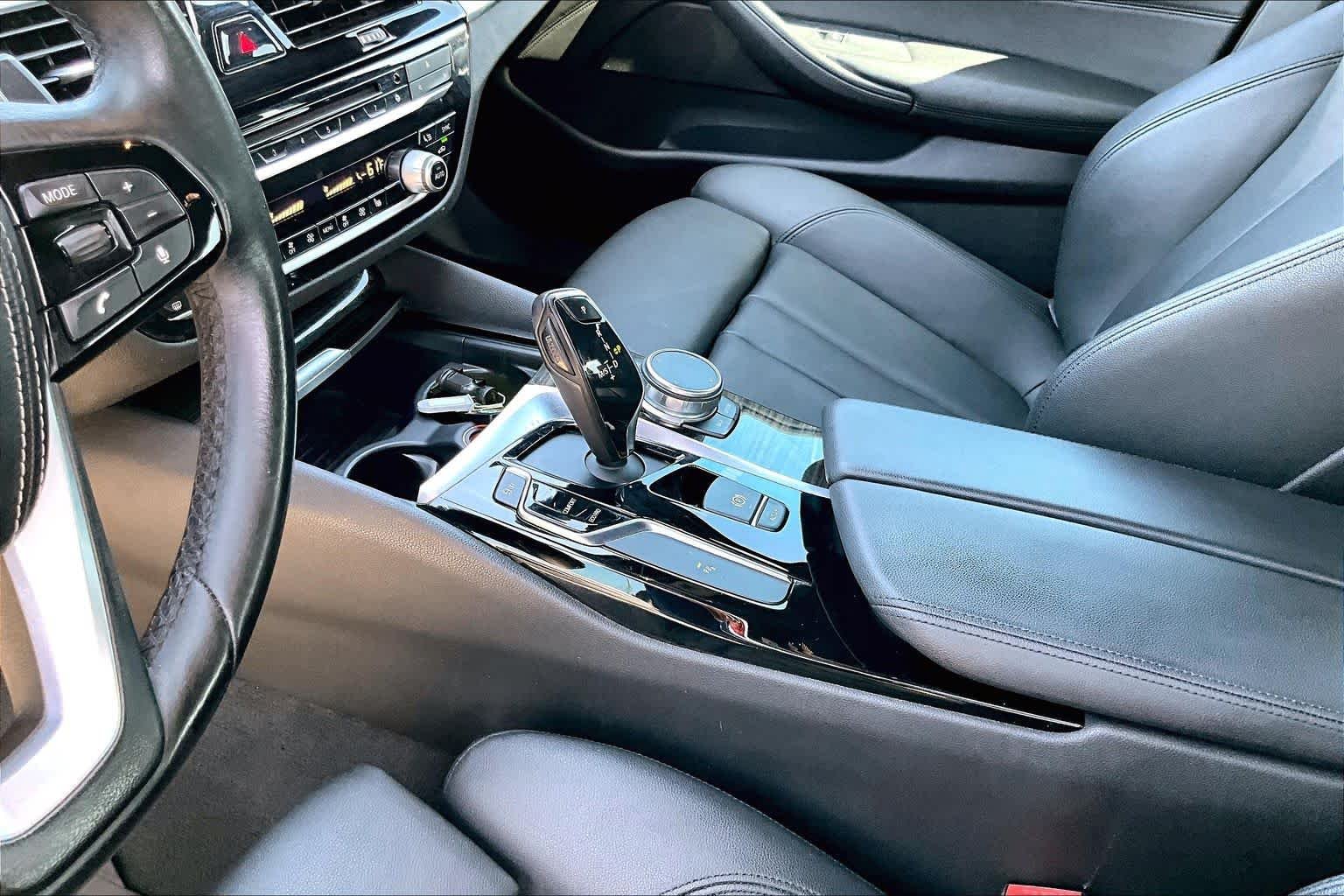 Used 2018 Jet Black BMW 530i image 19