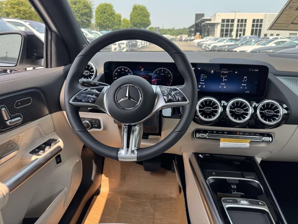 New 2026 Polar White Mercedes-Benz GLA 250 image 20