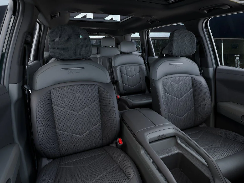 New 2027 Black Jade Green Kia X-LINE SX image 15