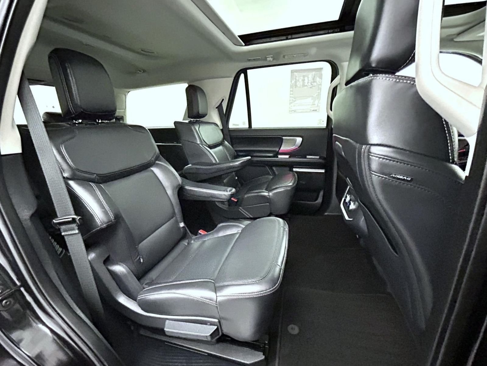 Used 2025 Black Ford Platinum image 19