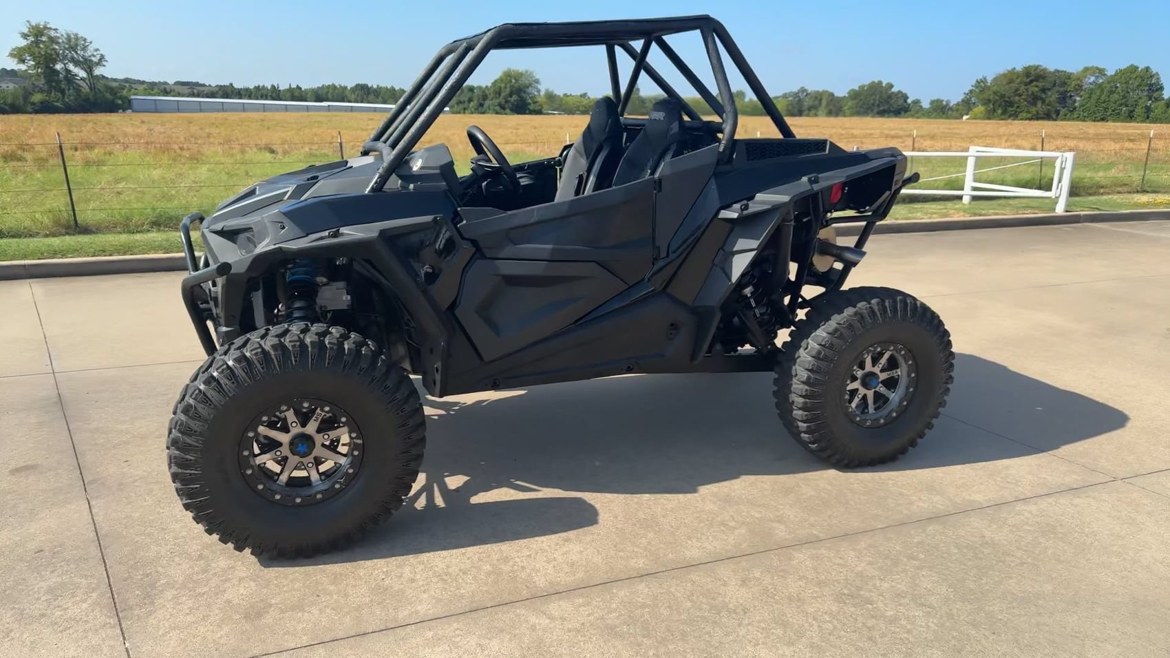 Used 2023 Black Polaris  image 8