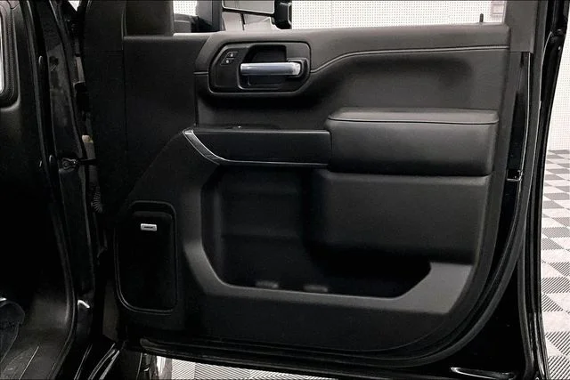 Used 2022 Black Chevrolet High Country image 22