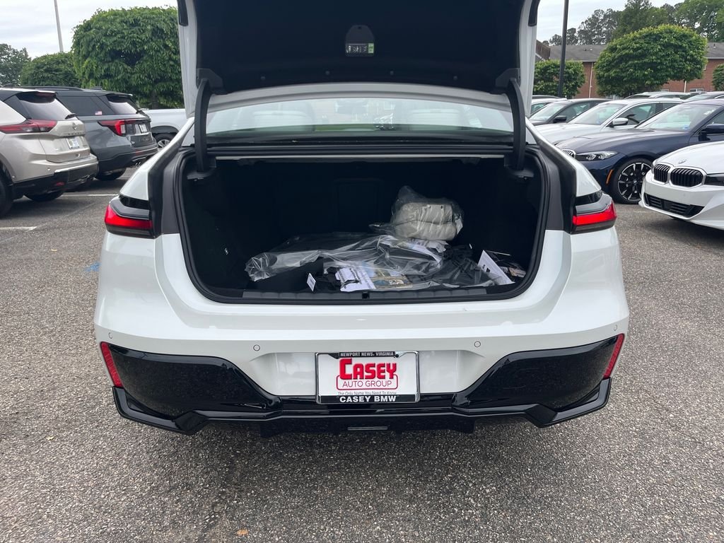 Used 2026 White Metallic BMW eDrive50 image 31