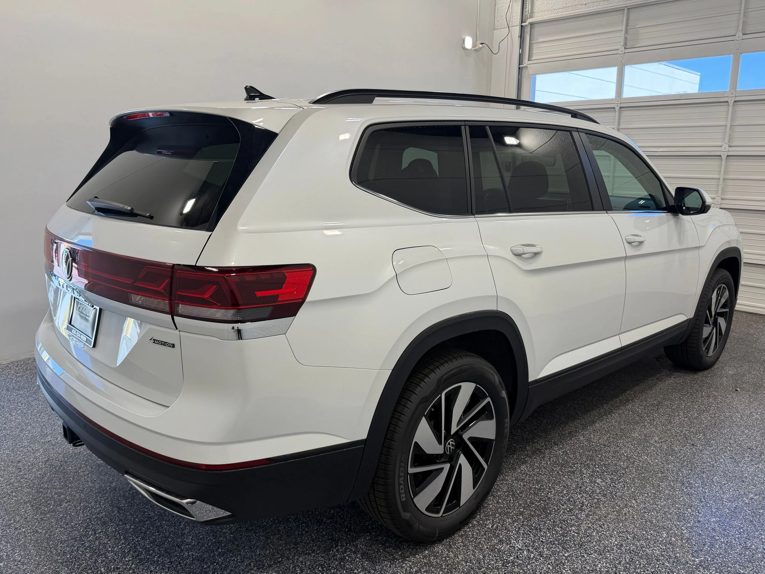 New 2026 White Volkswagen 2.0T SE w/Technology image 6