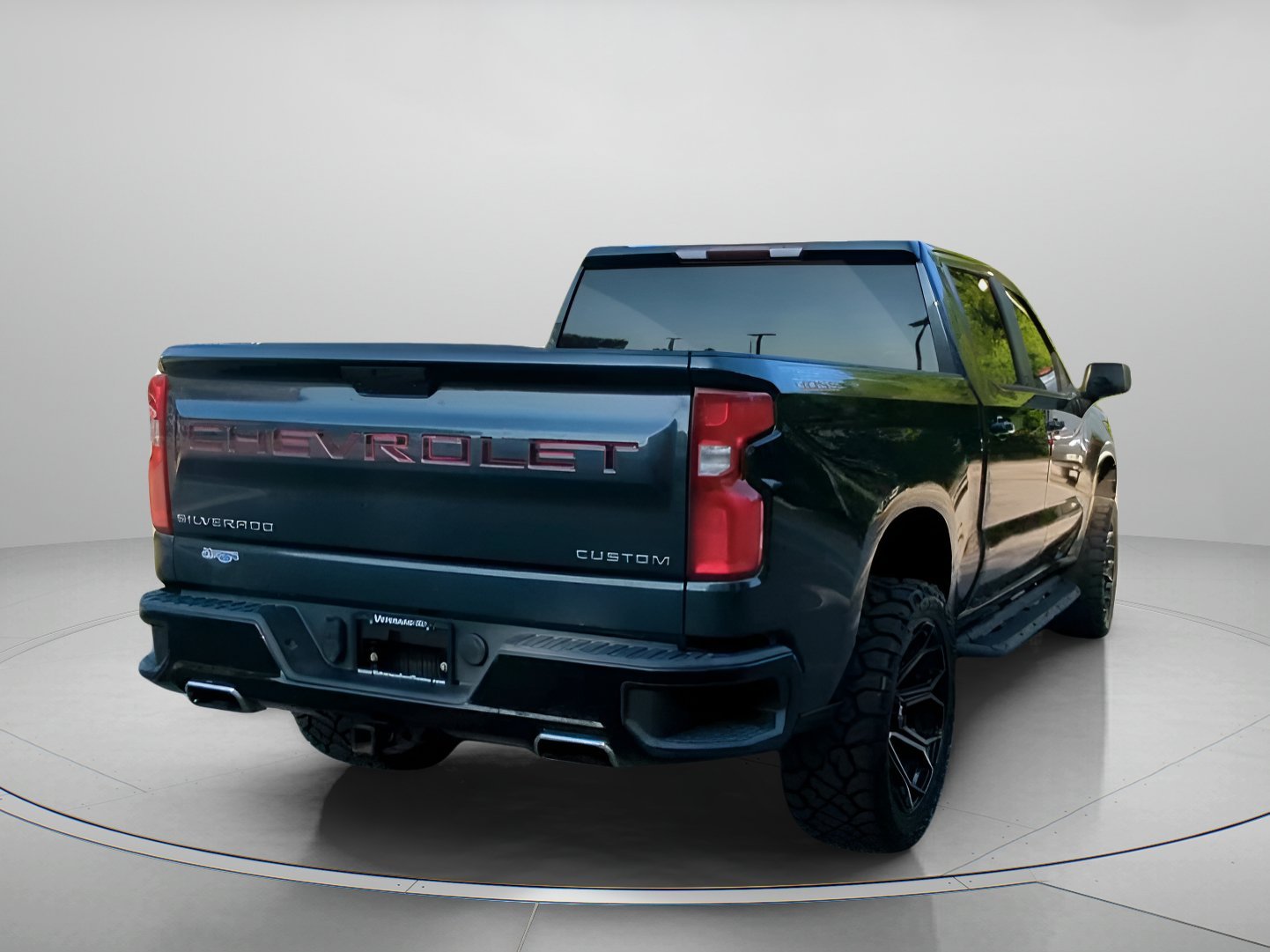 Certified Used 2019 Shadow Gray Metallic Chevrolet Custom Trail Boss Crew Cab Pickup image 25