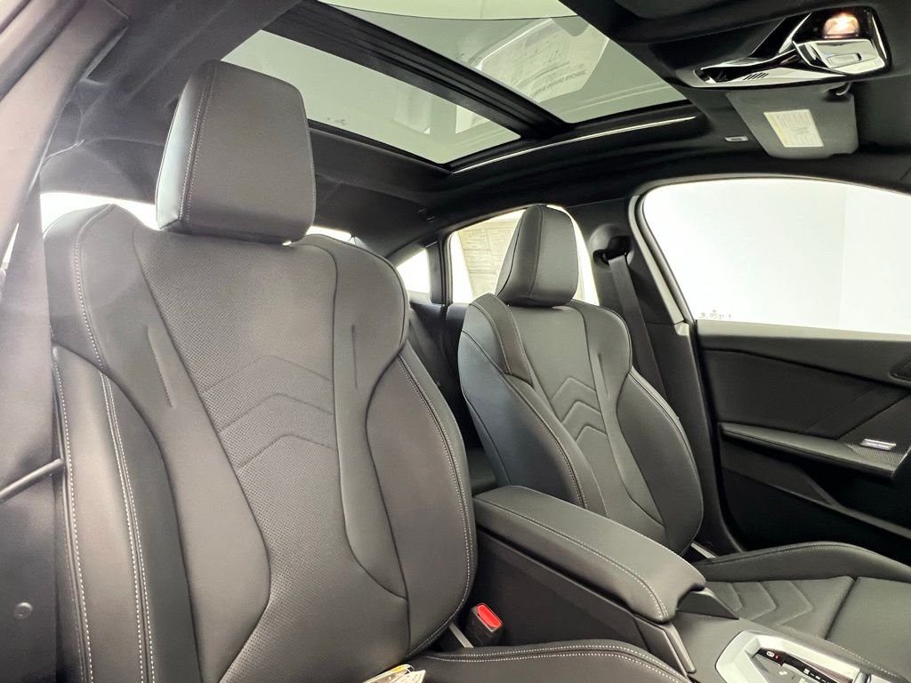 2025 BMW 2 Series M235 - Photo 8