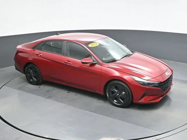 Used 2023 Red Hyundai SEL image 15