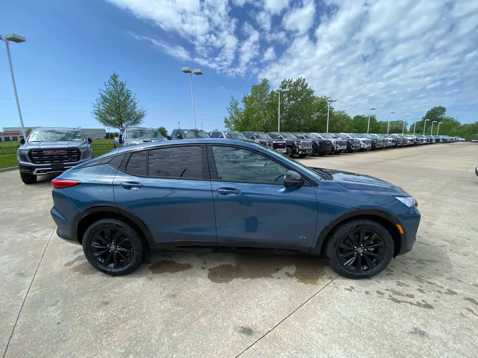 New 2026 Ocean Blue Metallic Buick Sport Touring image 4