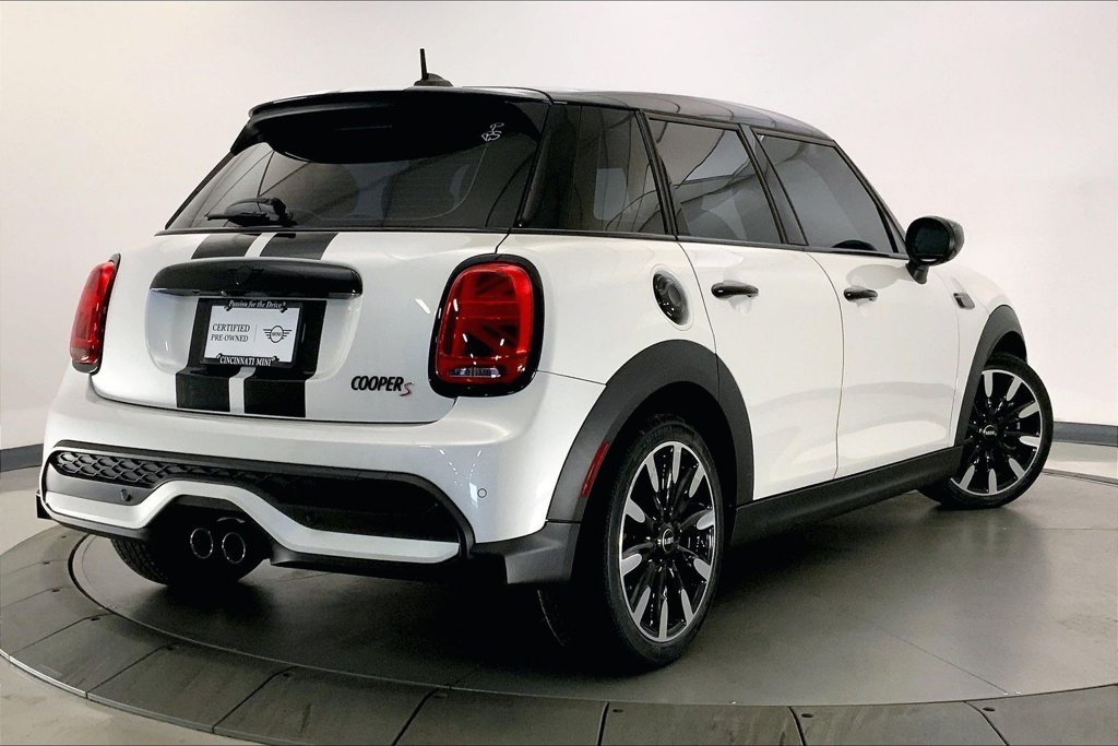Certified Used 2024 Nanuq White Metallic MINI Signature image 12