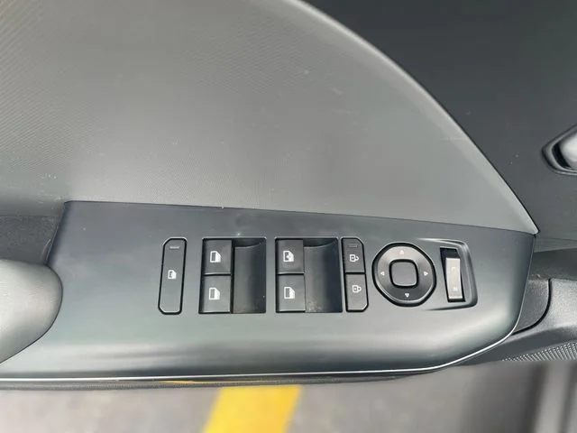 2025 Kia K4 LXS - Photo 15