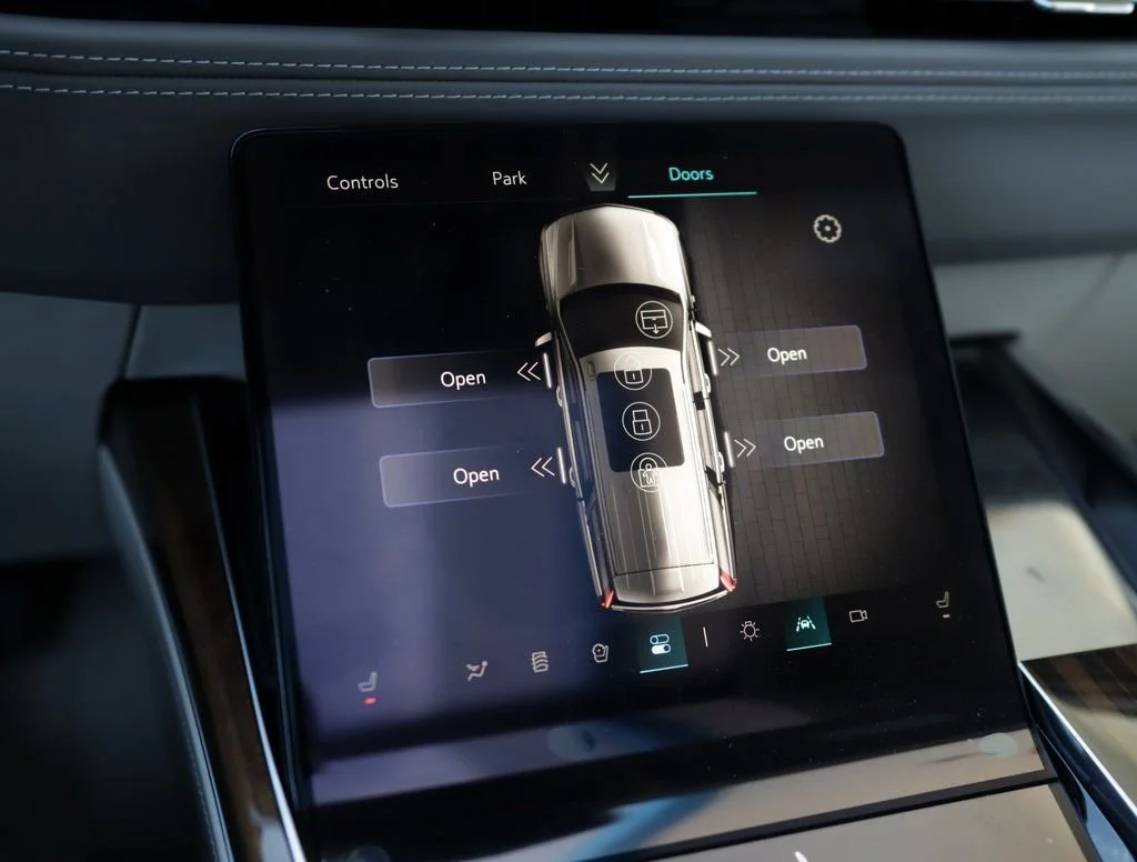 2026 Cadillac Escalade Platinum Sport - Photo 23