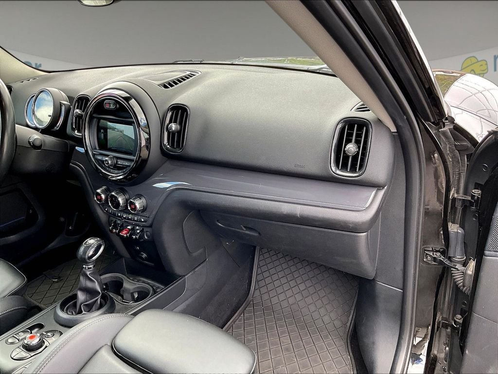 Used 2019 Midnight Black Metallic MINI  image 13
