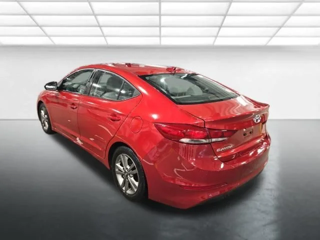 Used 2018 Red Hyundai SEL image 6