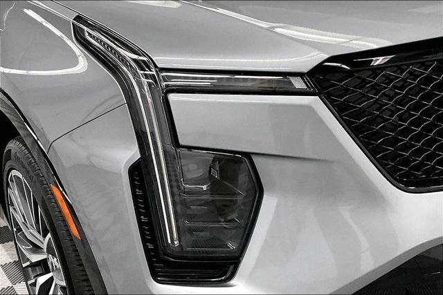 Used 2024 Argent Silver Metallic Cadillac Sport image 35