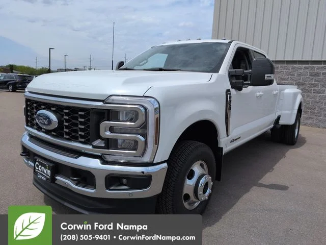 New 2026 White Metallic Ford Lariat image 7