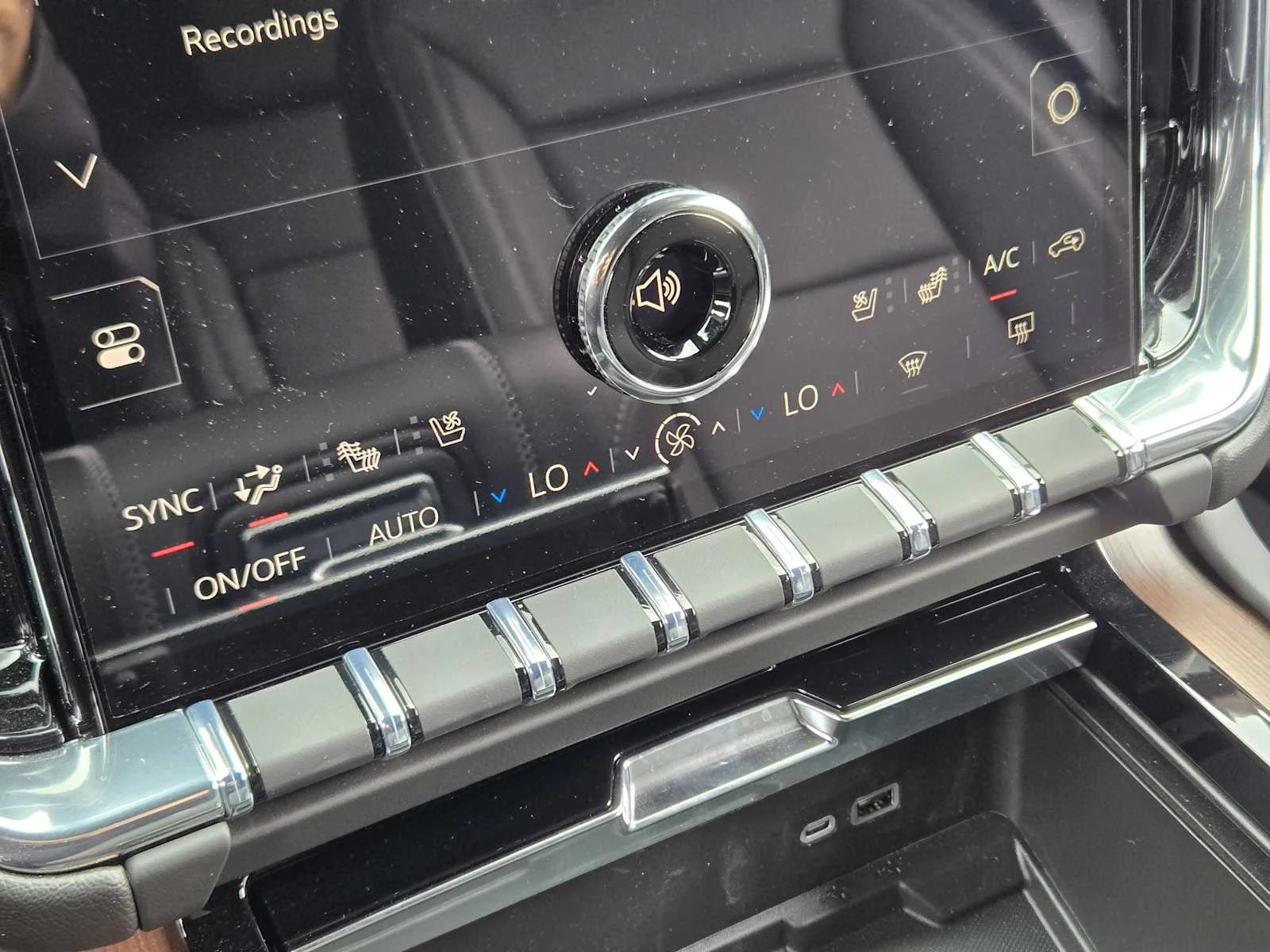 2026 GMC Yukon XL Denali - Photo 13