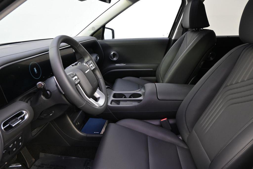 New 2026 Titainium Hyundai SEL AWD image 13