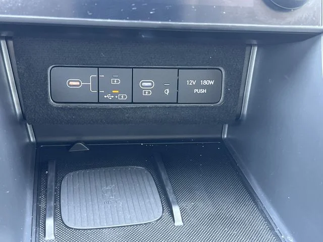 Used 2025 Gray Hyundai SEL image 21