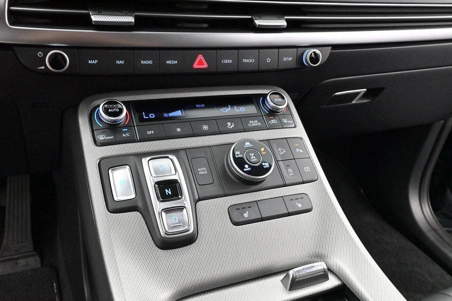 Used 2023 Moonlight Cloud Hyundai SEL image 18