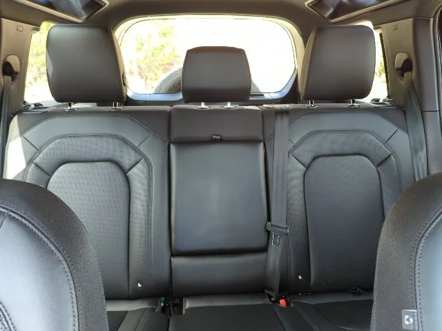 Used 2025 White Land Rover S image 21
