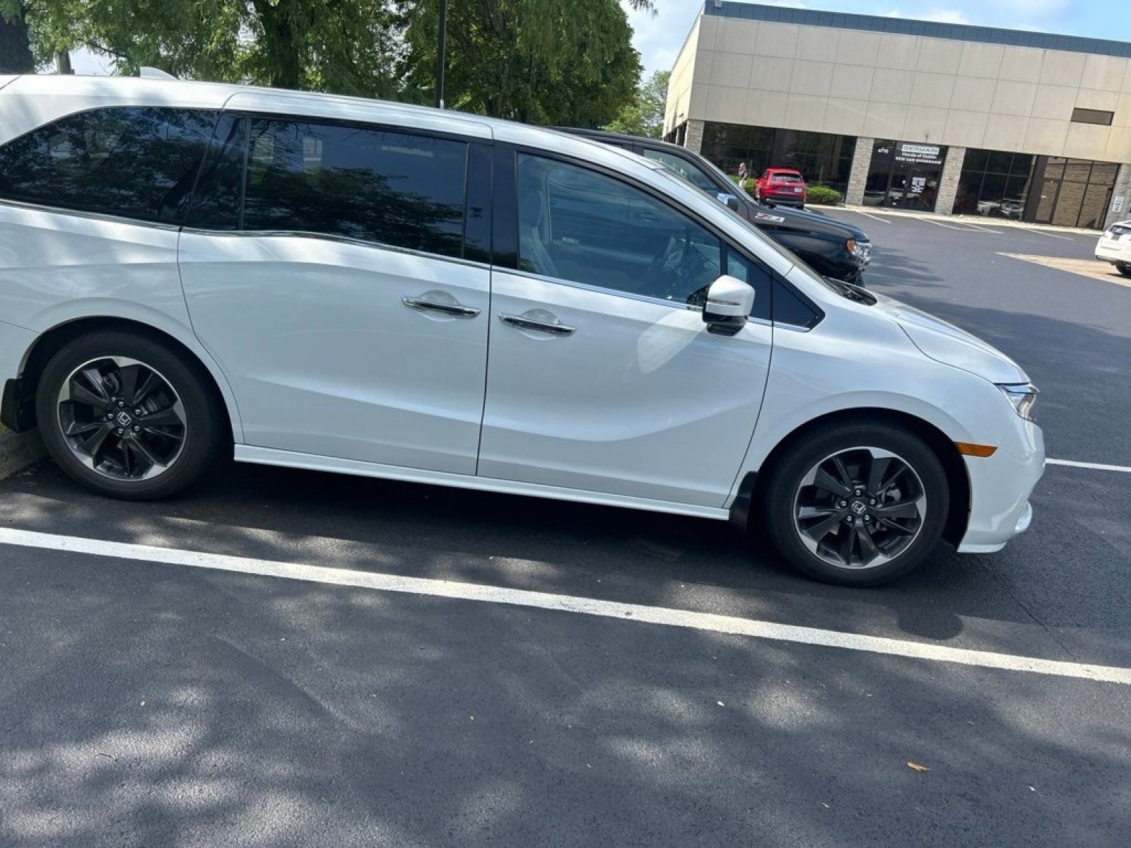 Certified Used 2023 Platinum White Pearl Honda Elite image 6