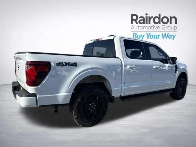 Used 2025 Oxford White Ford XLT image 7