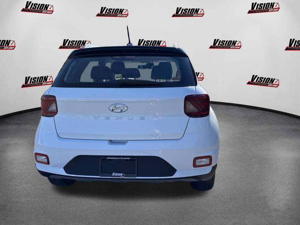 New 2026 White Hyundai SEL w/Two-Tone Roof image 6