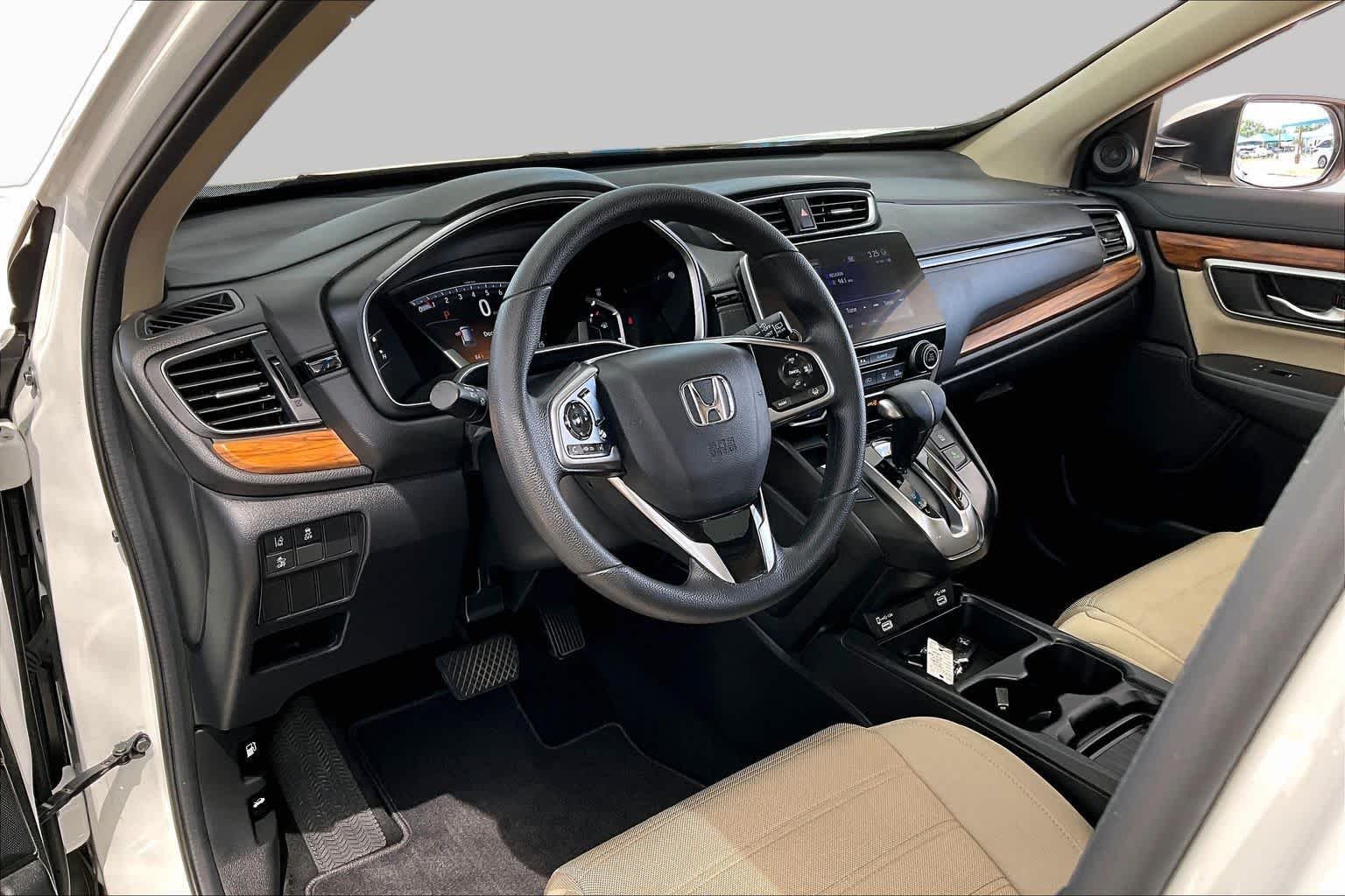 Certified Used 2022 Platinum White Pearl Honda AWD EX image 18