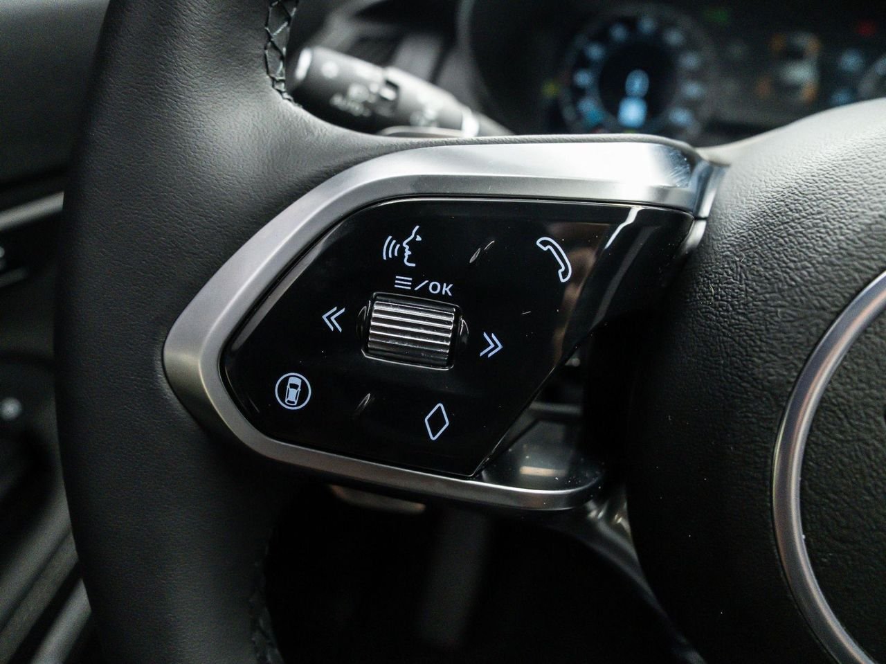 2024 Jaguar E-Pace R-DYNAMIC SE - Photo 21