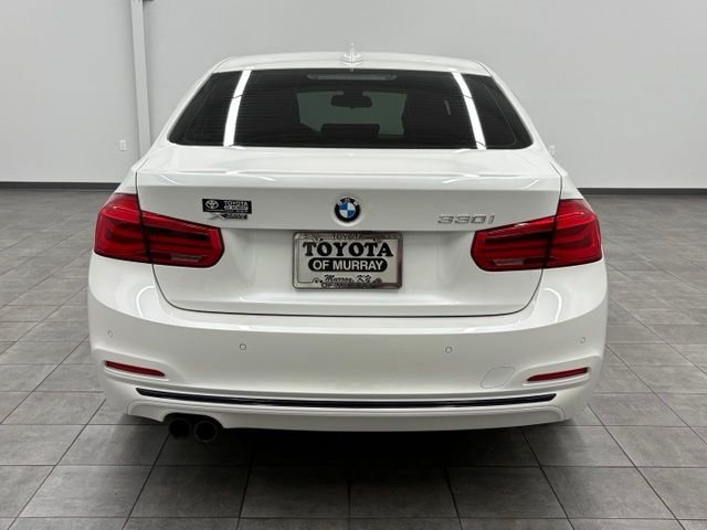 Used 2017 White BMW 330i xDrive image 3