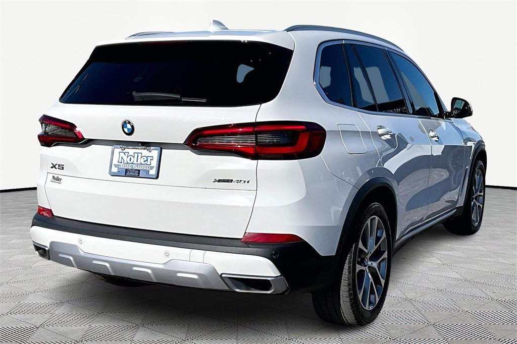 Used 2019 BMW X5 40i with VIN 5UXCR6C57KLL04813 for sale in Kansas City
