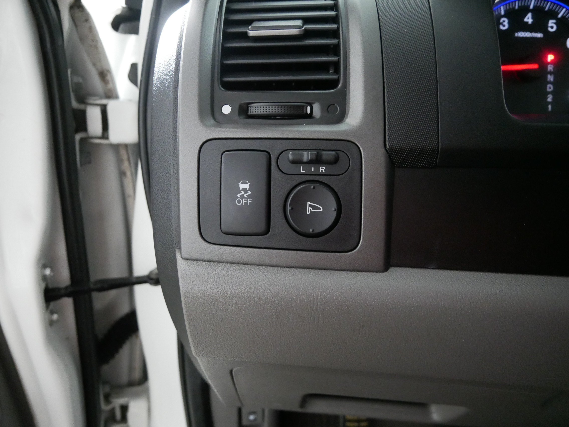 Used 2011 White Honda EX image 26